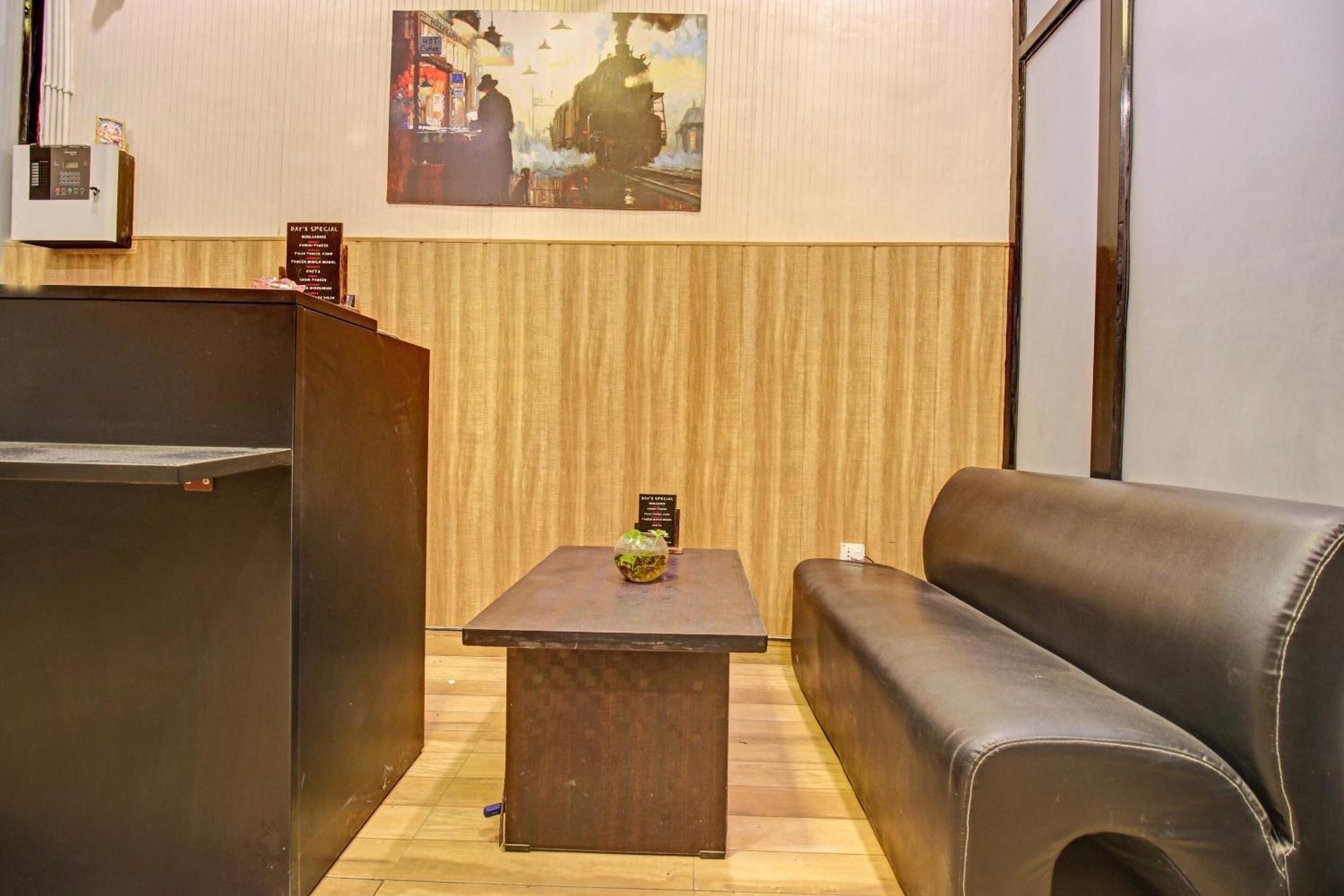 فندق Super Townhouse Kachnar House Vikas Nagar Hasanganj المظهر الخارجي الصورة