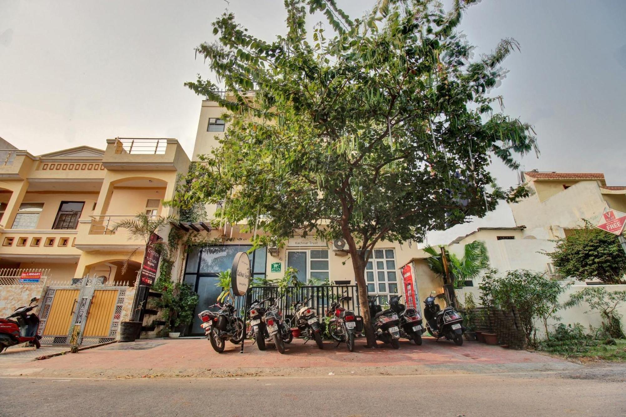 فندق Super Townhouse Kachnar House Vikas Nagar Hasanganj المظهر الخارجي الصورة